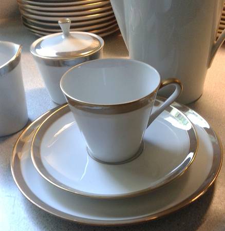 ESC337 Flat Cup & Saucer Set