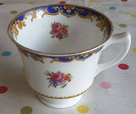 7187 Footed Cup