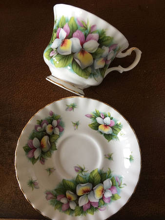 Remembrance Series Footed Cup & Saucer Set