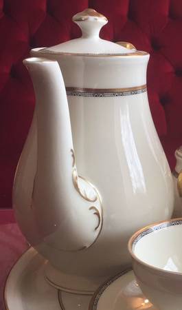 14165 Coffee Pot & Lid
