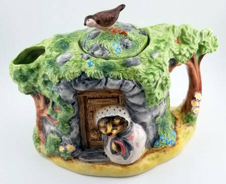 World of Beatrix Potter Teapot & Lid