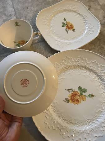 Queens Rose by Erphila