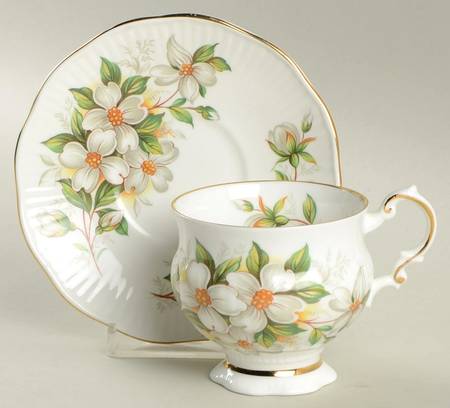 Dogwood (Fluted Scallop) by Elizabethan