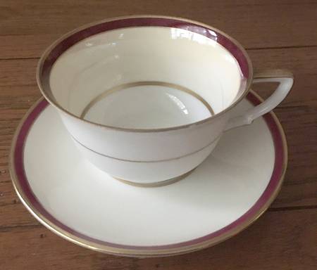 A1091 Flat Cup & Saucer Set