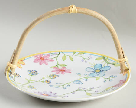 Charlotte 5 3/8"-5 5/8" Bamboo Handled Serving Plate  HC