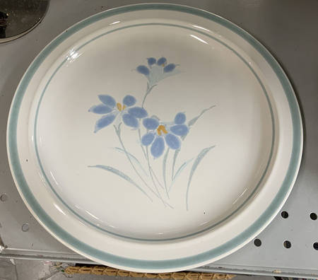 Field Flower by Epoch