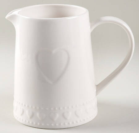 Amour 24 Oz Pitcher