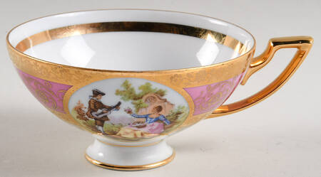 EWL4 Footed Cup
