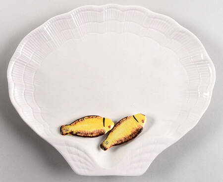 ESE62 Shell Shaped Dish