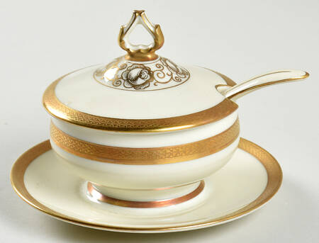ESC360 Mustard with Attached Underplate, Lid and Spoon