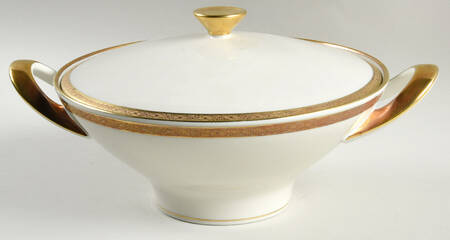 6617 Round Covered Vegetable