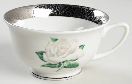 EMB107 Footed Cup