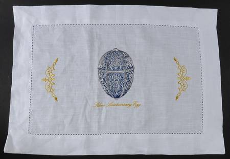 Imperial Egg Collection 20" Embroidered Linen Placemat
