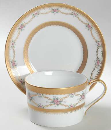 Flat Cup & Saucer Set