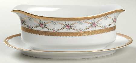 Rose Trellis Gravy Boat with Attached Underplate