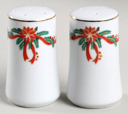 Poinsettia & Ribbon Salt & Pepper Set