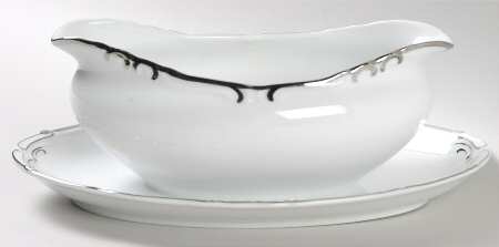 Marlton Gravy Boat with Attached Underplate