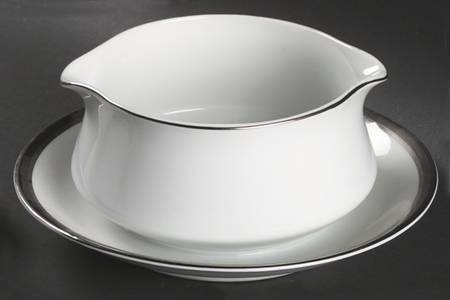Elegance Gravy Boat with Attached Underplate