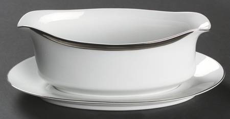 Elegance Gravy Boat with Attached Underplate