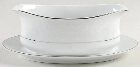Fascination Gravy Boat with Attached Underplate