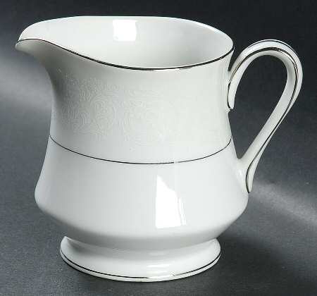Fascination Creamer