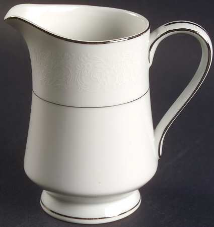 Fascination Creamer