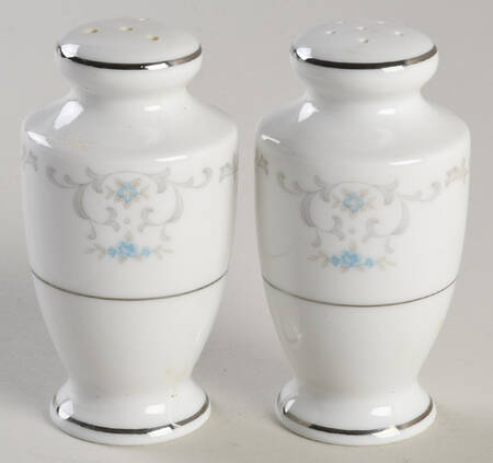 Heirloom Salt & Pepper Set