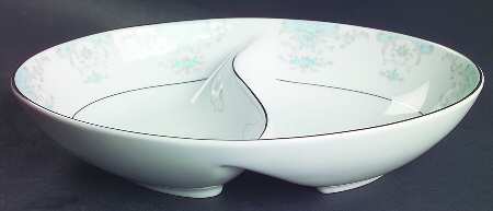 Heirloom 10" Oval Divided Vegetable Bowl