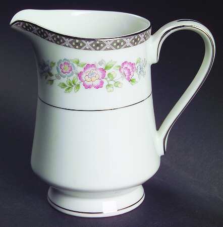 Rhapsody Creamer