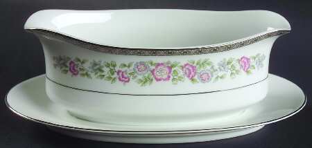 Rhapsody Gravy Boat with Attached Underplate