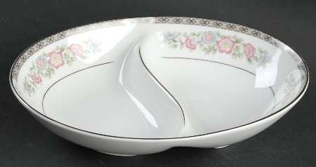 Rhapsody 10" Oval Divided Vegetable Bowl