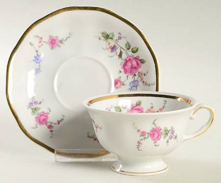 3607 Footed Cup & Saucer Set