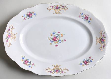 9026 (Thin Trim) 15" Oval Serving Platter