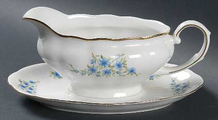 Candia Gravy Boat with Attached Underplate