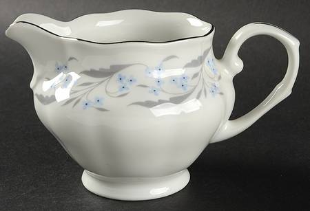 Harmony (Platinum Trim) Creamer