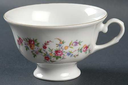 Spring Garland Footed Cup