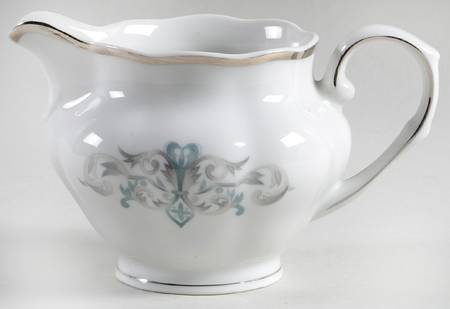 Tempo (Scallop) Creamer