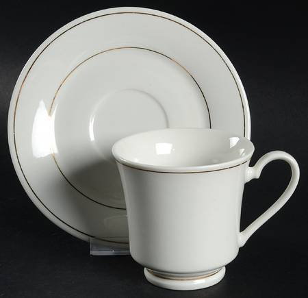 Simplicity Footed Cup & Saucer Set
