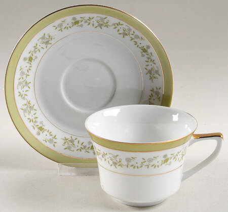 Alicia Flat Cup & Saucer Set