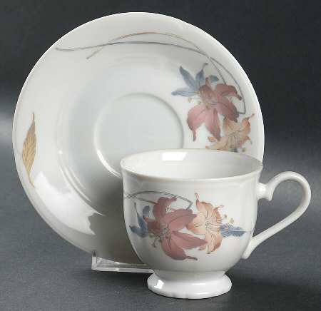 Anatole Footed Cup & Saucer Set