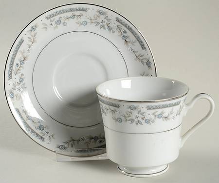 Aragon Footed Cup & Saucer Set