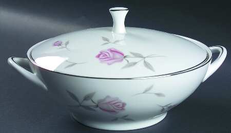 Argent Round Covered Vegetable