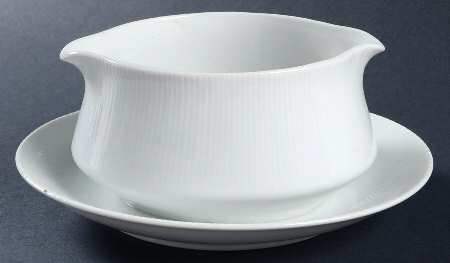 Ascot Gravy Boat with Attached Underplate