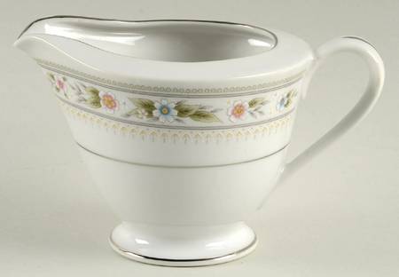 Ballet Creamer