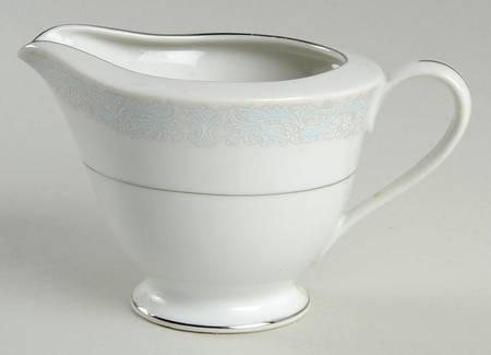 Bluedale Creamer