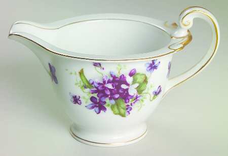 Boutonniere Creamer