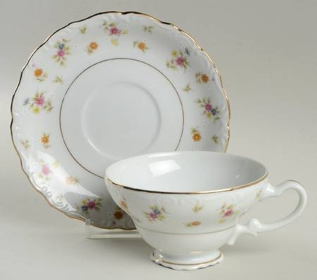 Briarcliff Footed Cup & Saucer Set