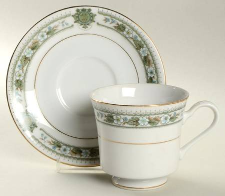 Buckingham Footed Cup & Saucer Set