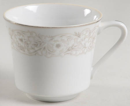 Candiance Footed Cup