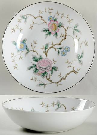 Chantilly 9" Round Vegetable Bowl